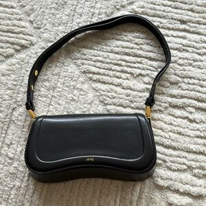JW PEI JOY SHOULDER BAG - BLACK